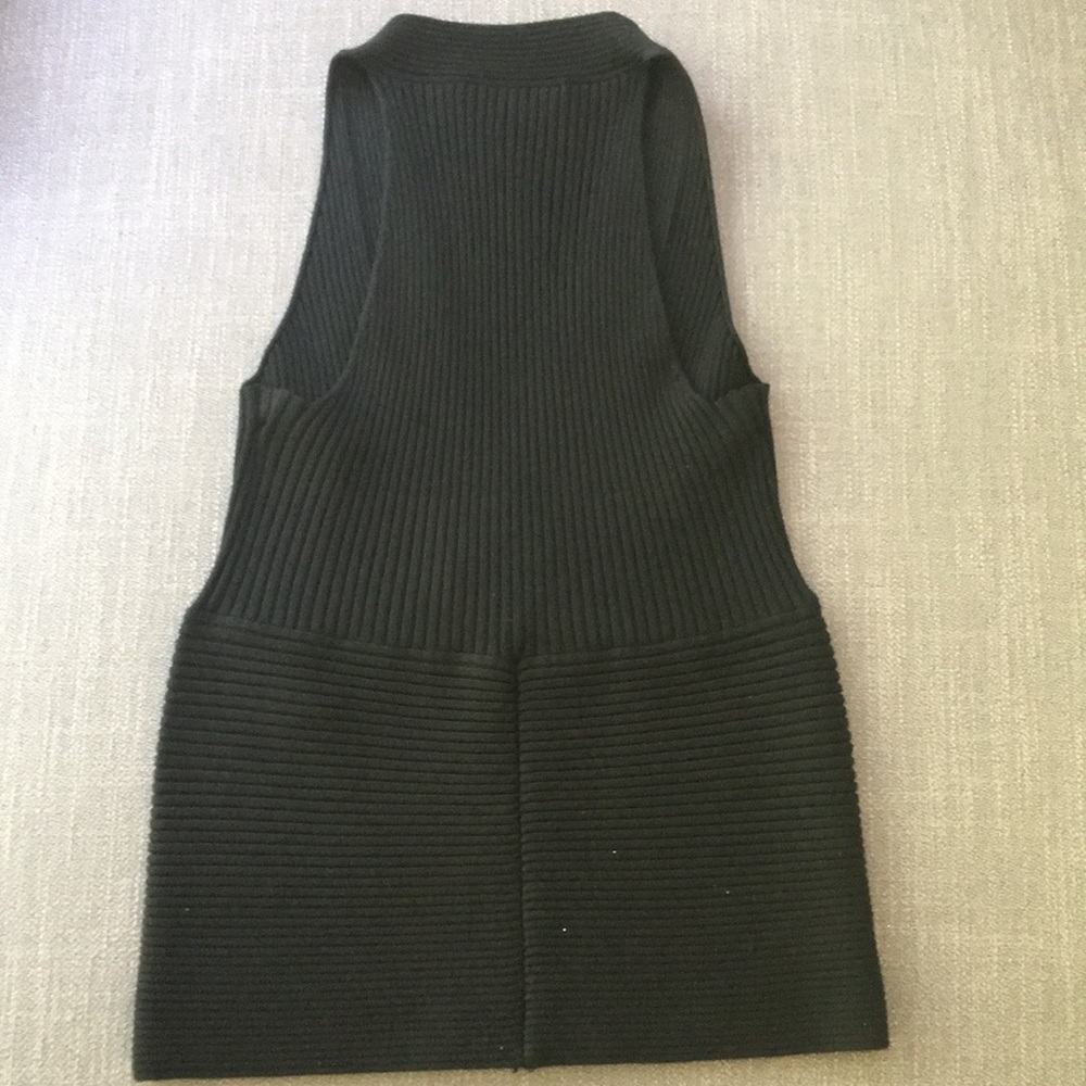 Black summer top - Picture 5 of 8